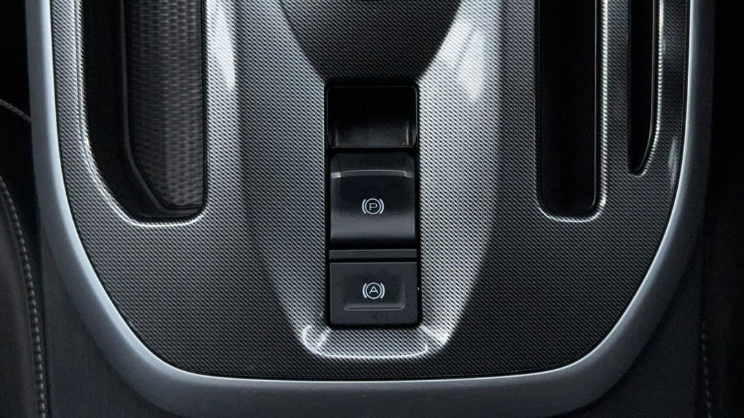 2023 GWM Haval Jolion Lux, Automatic, 31639 km, Handbrake