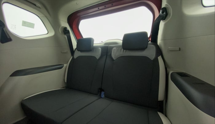 2019 Renault TRIBER 1.0 RXL PETROL, Petrol, Manual, 3,430 km, Third Seat Row ( optional )