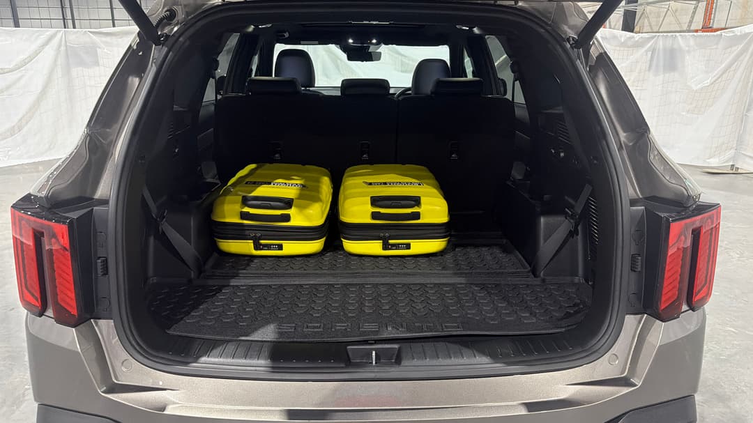 2024 Kia Sorento Gt-line 7 Seat, Automatic, 42080 km, Boot Inside View with Luggage