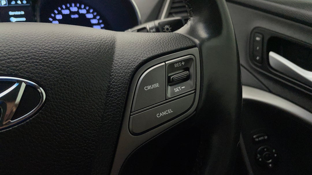 2016 Hyundai Santa Fe Elite Crdi (4x4), Automatic, 121301 km, Cruise Control