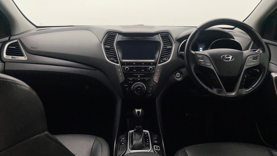 2016 Hyundai Santa Fe Elite Crdi (4x4), Automatic, 121301 km, Dashboard View