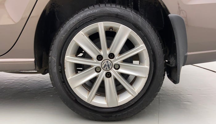 2016 Volkswagen Vento HIGHLINE PETROL, Petrol, Manual, 47,503 km, Left Rear Wheel