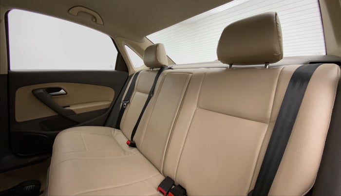 2016 Volkswagen Vento HIGHLINE PETROL, Petrol, Manual, 47,503 km, Right Side Rear Door Cabin