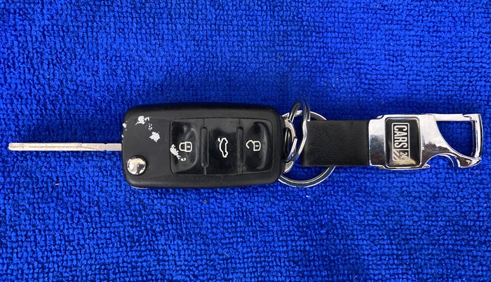 2016 Volkswagen Polo HIGHLINE1.2L PETROL, Petrol, Manual, 75,725 km, Key Close Up