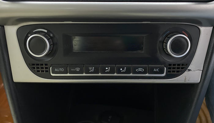 2016 Volkswagen Polo HIGHLINE1.2L PETROL, Petrol, Manual, 75,725 km, AC Unit - AC panel minor damage