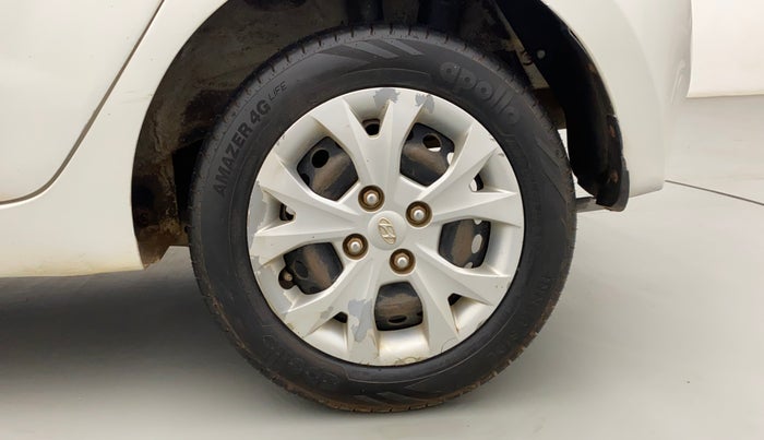 2014 Hyundai Grand i10 MAGNA 1.2 KAPPA VTVT, Petrol, Manual, 1,40,069 km, Left Rear Wheel