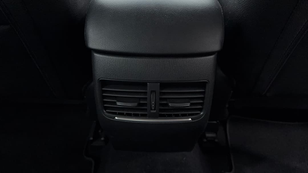 2016 Mazda 6 Touring, Automatic, 130335 km, Rear A/C Vent