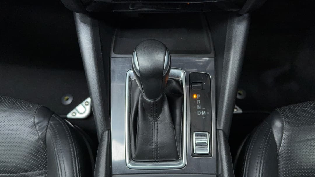 2016 Mazda 6 Touring, Automatic, 130335 km, Gear Lever 