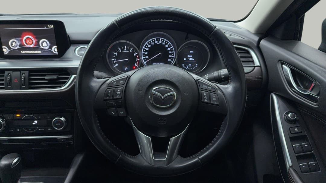 2016 Mazda 6 Touring, Automatic, 130335 km, Steering Wheel Close-up