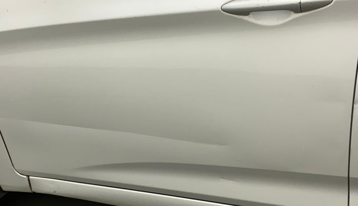 2013 Hyundai Verna FLUIDIC 1.6 VTVT SX, Petrol, Manual, 45,636 km, Front passenger door - Slightly dented