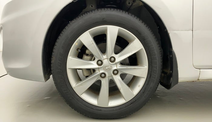 2013 Hyundai Verna FLUIDIC 1.6 VTVT SX, Petrol, Manual, 45,636 km, Left Front Wheel