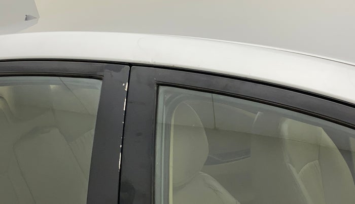 2013 Hyundai Verna FLUIDIC 1.6 VTVT SX, Petrol, Manual, 45,636 km, Right B pillar - Minor scratches