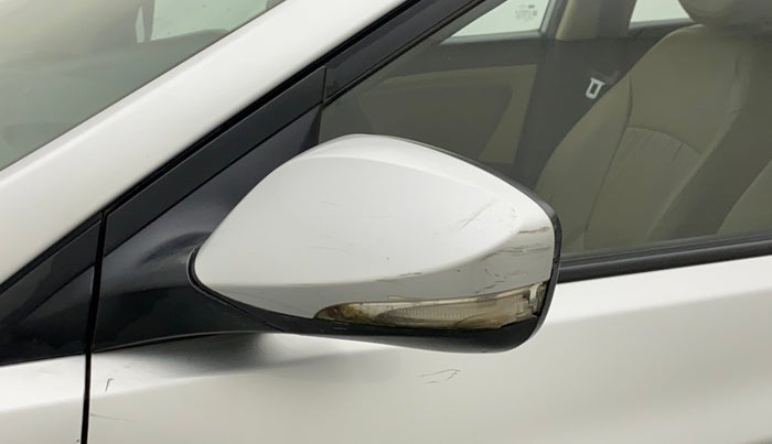 2013 Hyundai Verna FLUIDIC 1.6 VTVT SX, Petrol, Manual, 45,636 km, Left rear-view mirror - Indicator light has minor damage