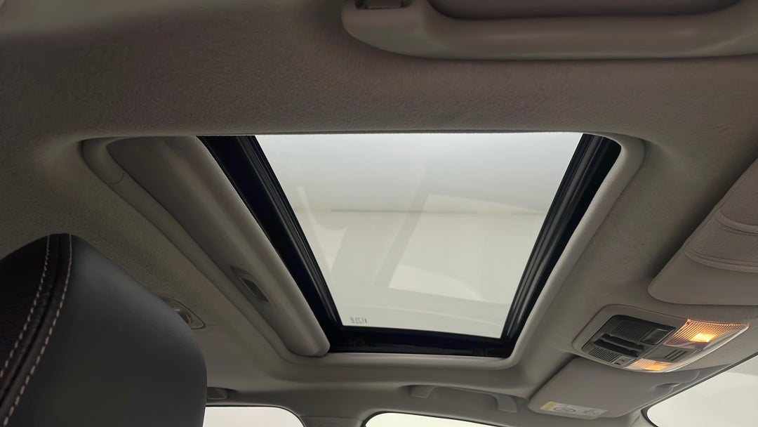 Interior Sunroof/Moonroof