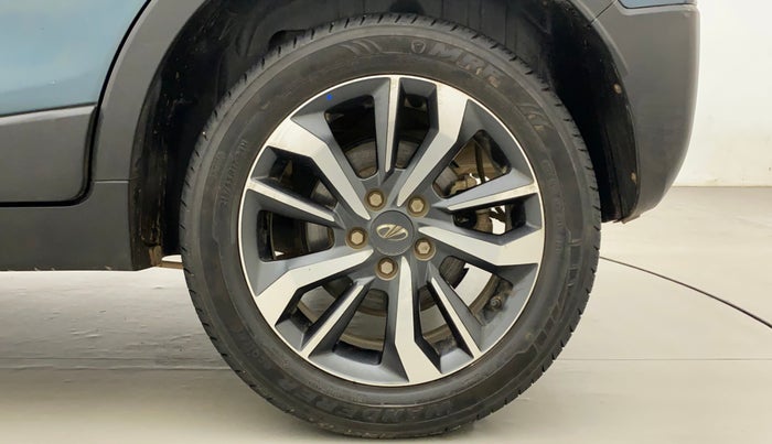 2021 Mahindra XUV300 W8 (O) 1.2 PETROL AMT, Petrol, Automatic, 16,669 km, Left Rear Wheel