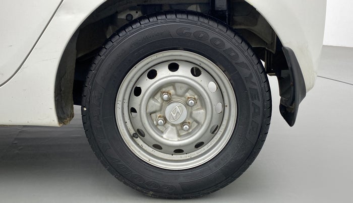 2013 Hyundai Eon ERA +, Petrol, Manual, 49,951 km, Left Rear Wheel