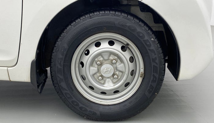 2013 Hyundai Eon ERA +, Petrol, Manual, 49,951 km, Right Front Wheel