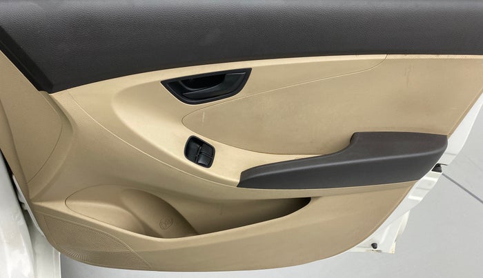 2013 Hyundai Eon ERA +, Petrol, Manual, 49,951 km, Driver Side Door Panels Control