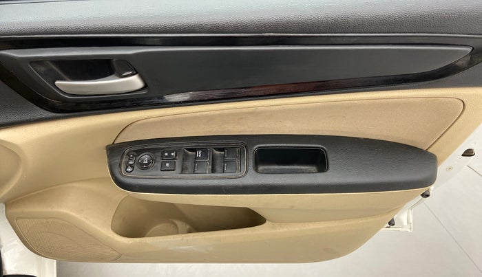 2019 Honda Amaze 1.2 SMT I VTEC, Petrol, Manual, 15,119 km, Driver Side Door Panels Control