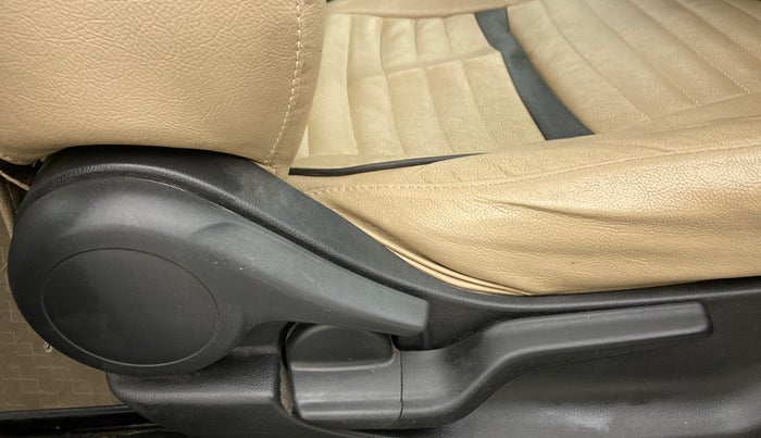 2019 Honda Amaze 1.2 SMT I VTEC, Petrol, Manual, 15,119 km, Driver Side Adjustment Panel