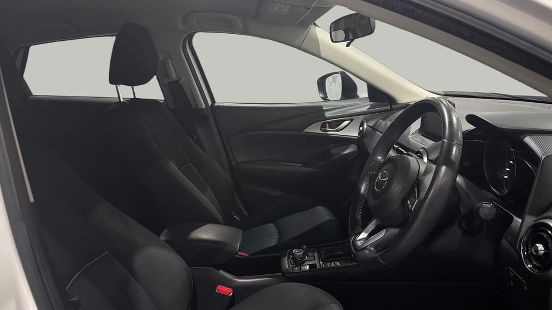 2018 Mazda CX-3 Maxx Sport (FWD), Automatic, 118673 km, Right Side Front Door Cabin View