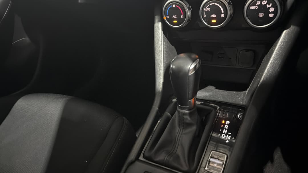 2018 Mazda CX-3 Maxx Sport (FWD), Automatic, 118673 km, Gear Lever 