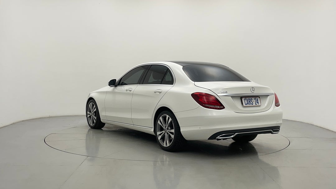 Left Back Diagonal (45- Degree) View