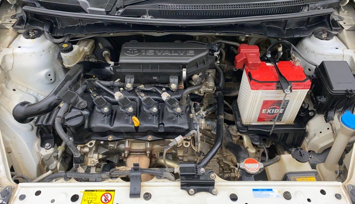 2017 Toyota Etios Liva V, Petrol, Manual, 37,402 km, Engine Bonet View