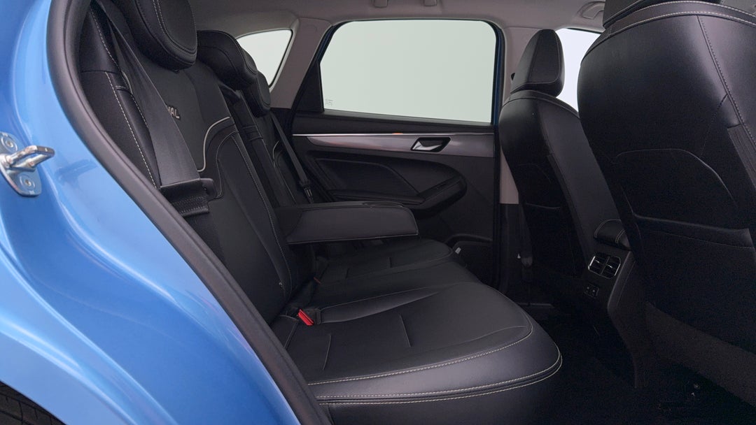 2022 GWM Haval Jolion Lux, Automatic, 68604 km, Right Side Rear Door Cabin View