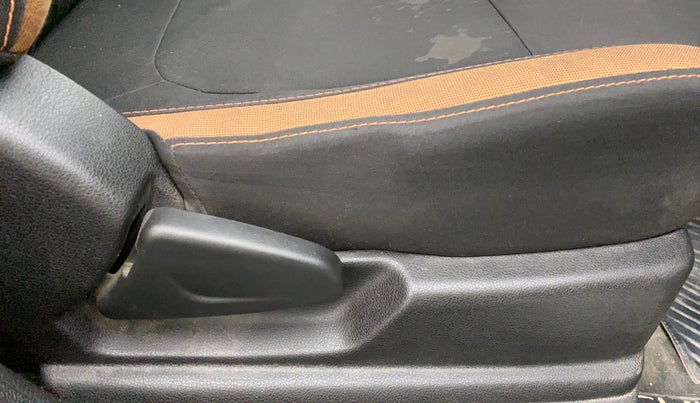 2018 Renault Kwid CLIMBER 1.0 AMT, Petrol, Automatic, 26,461 km, Driver Side Adjustment Panel
