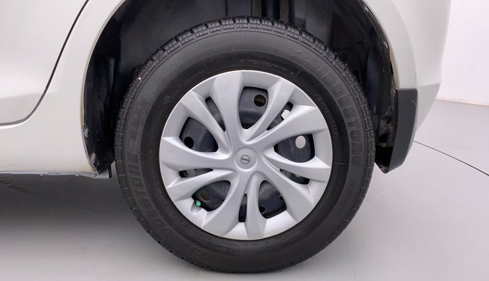 2017 Maruti Swift VXI D, Petrol, Manual, 60,266 km, Left Rear Wheel
