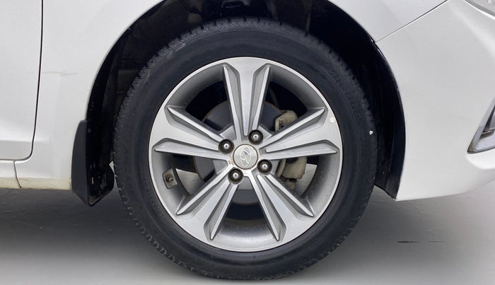 2017 Hyundai Verna 1.6 CRDI SX + AT, Diesel, Automatic, 51,751 km, Right Front Wheel