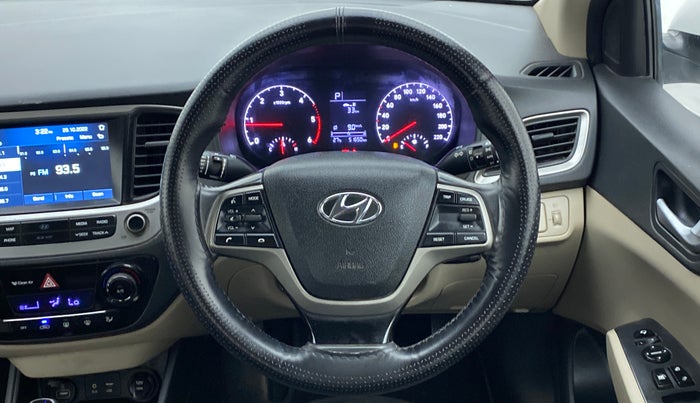2017 Hyundai Verna 1.6 CRDI SX + AT, Diesel, Automatic, 51,751 km, Steering Wheel Close Up