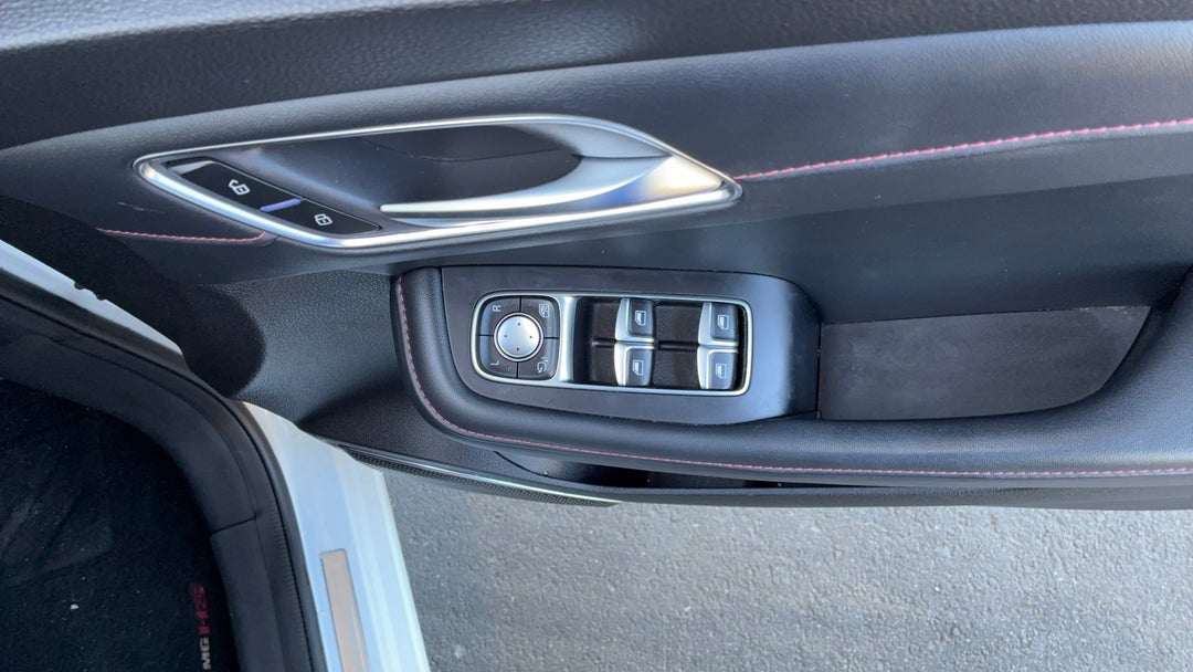 2020 MG HS Excite, Automatic, 62760 km, Drivers Side Door Panel Controls