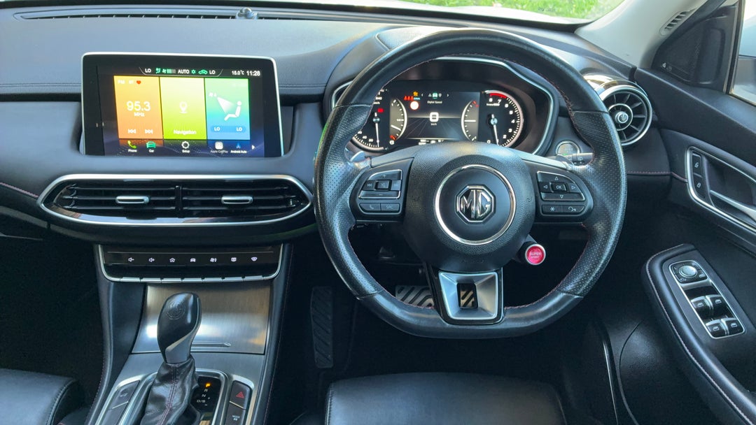 2020 MG HS Excite, Automatic, 62760 km, Center Console