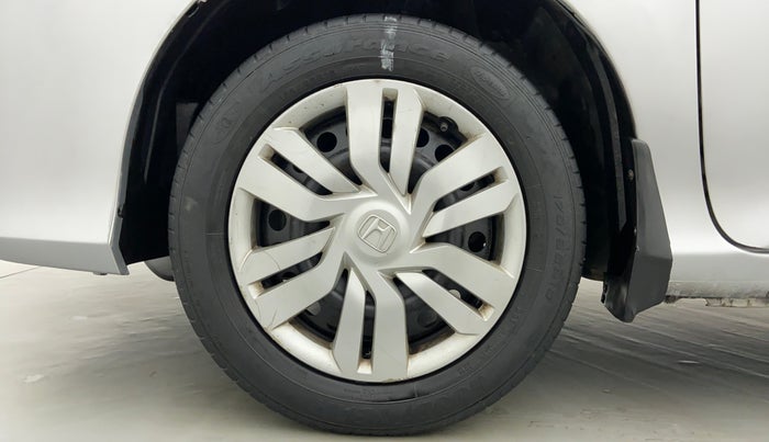 2014 Honda City E MT DIESEL, Diesel, Manual, 1,37,622 km, Left Front Wheel