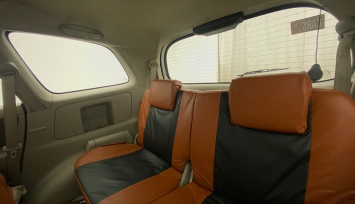 2012 Toyota Innova 2.5 GX 8 STR, Diesel, Manual, 1,13,151 km, Third Seat Row ( optional )
