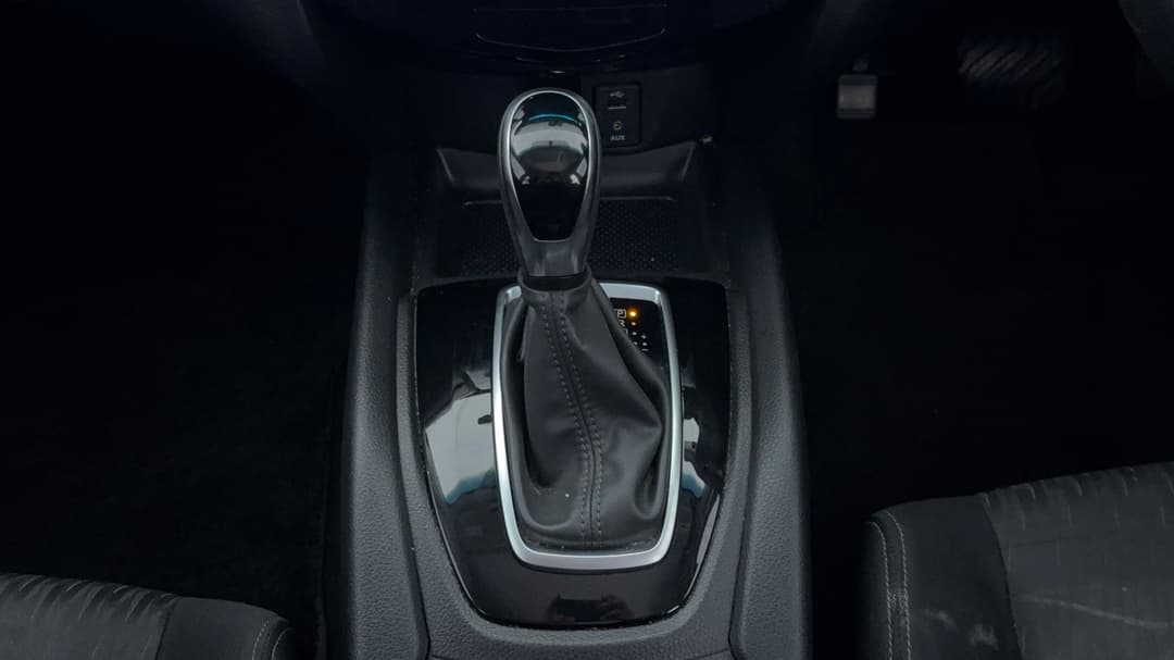 2019 Nissan X-trail St (2WD), Automatic, 126667 km, Gear Lever 