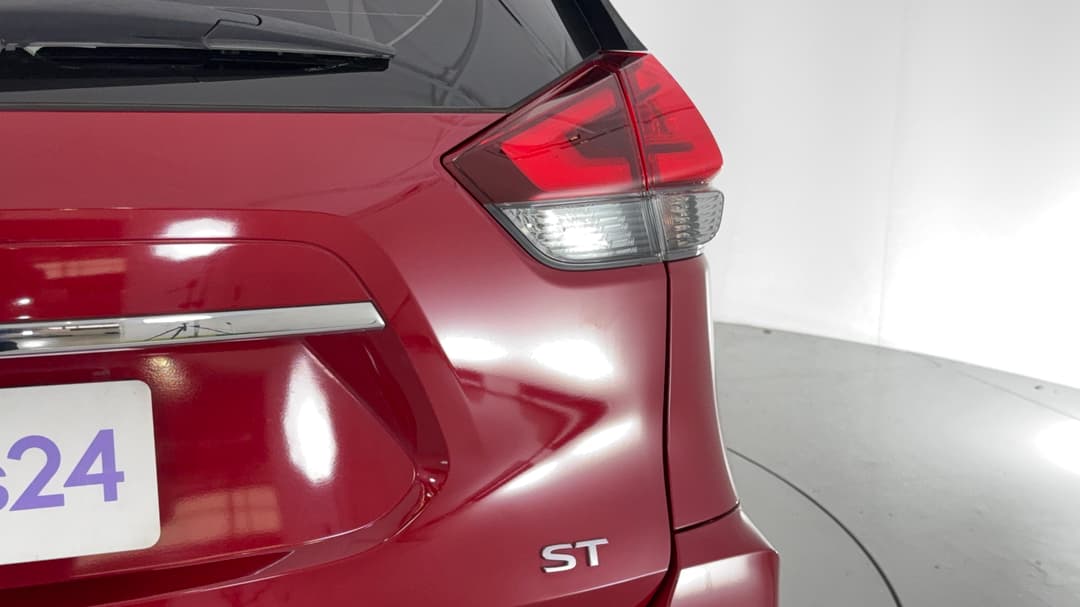 2019 Nissan X-trail St (2WD), Automatic, 126667 km, Badge (Boot Right Side)