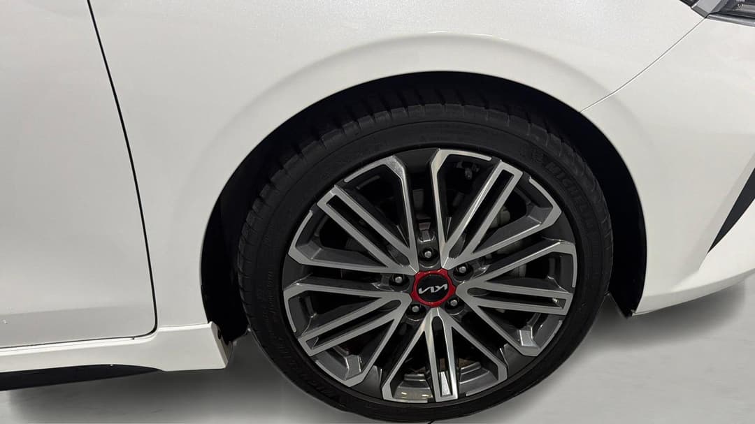 2023 Kia Cerato Gt, Automatic, 29088 km, Right Front Wheel