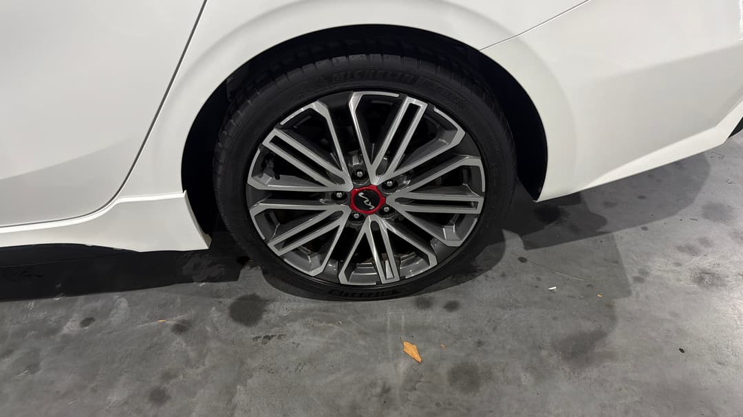 2023 Kia Cerato Gt, Automatic, 29088 km, Left Rear Wheel