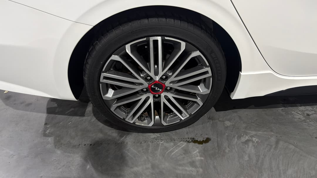 2023 Kia Cerato Gt, Automatic, 29088 km, Right Rear Wheel