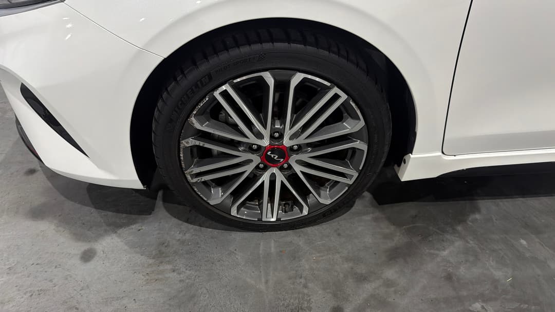 2023 Kia Cerato Gt, Automatic, 29088 km, Left Front Wheel
