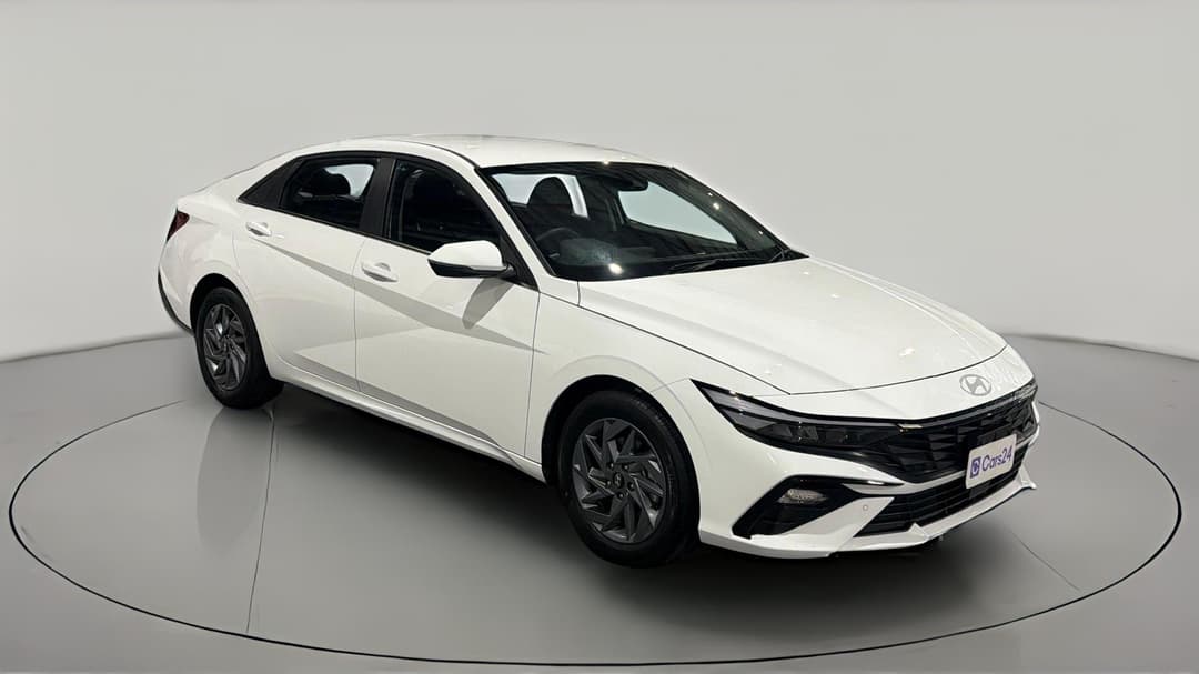 2025 Hyundai i30 Hev 1.6p Dct, Automatic, 22554 km, Right Front Diagonal (45- Degree) View