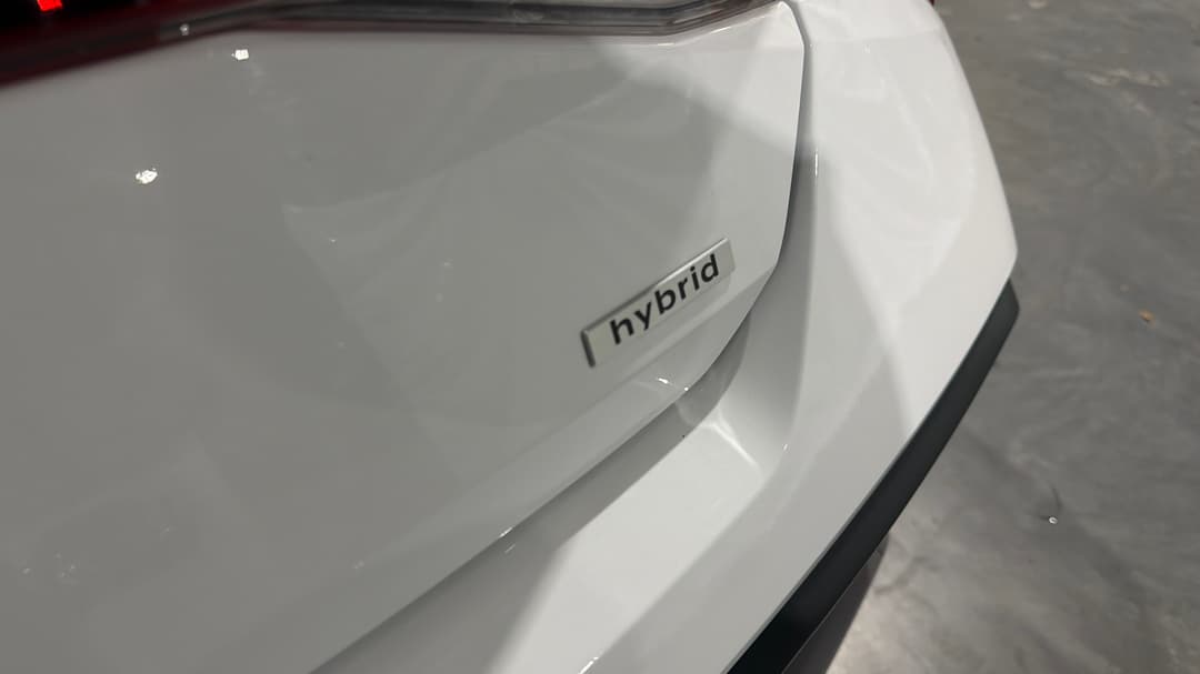 2025 Hyundai i30 Hev 1.6p Dct, Automatic, 22554 km, Badge (Boot Right Side)
