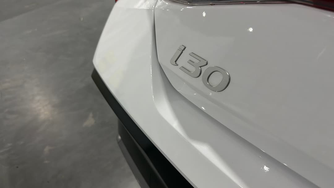 2025 Hyundai i30 Hev 1.6p Dct, Automatic, 22554 km, Badge (Boot Left Side)