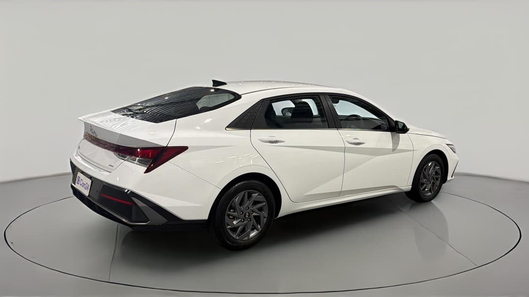 2025 Hyundai i30 Hev 1.6p Dct, Automatic, 22554 km, Right Back Diagonal (45- Degree) View