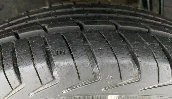 2018 Datsun Redi Go A, Petrol, Manual, 33,659 km, Right Rear Tyre Tread