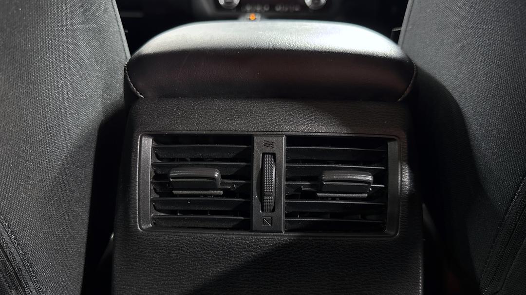 2023 Mitsubishi Outlander Ls 7 Seat (2WD), Automatic, 59322 km, Rear A/C Vent