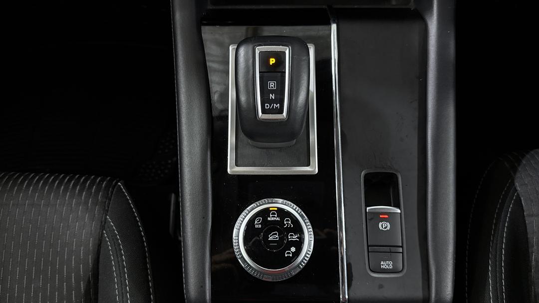 2023 Mitsubishi Outlander Ls 7 Seat (2WD), Automatic, 59322 km, Gear Lever 